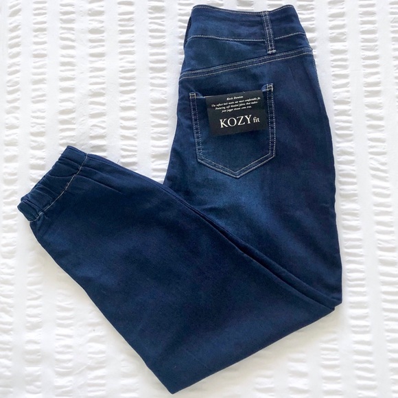 Royalty Foe Me Jeans - Picture 2 of 6